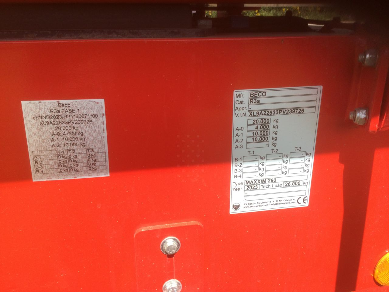 Beco Maxxim 260 - Самосвальный прицеп: фото 5 Beco Maxxim 260 - Самосвальный прицеп: фото 5