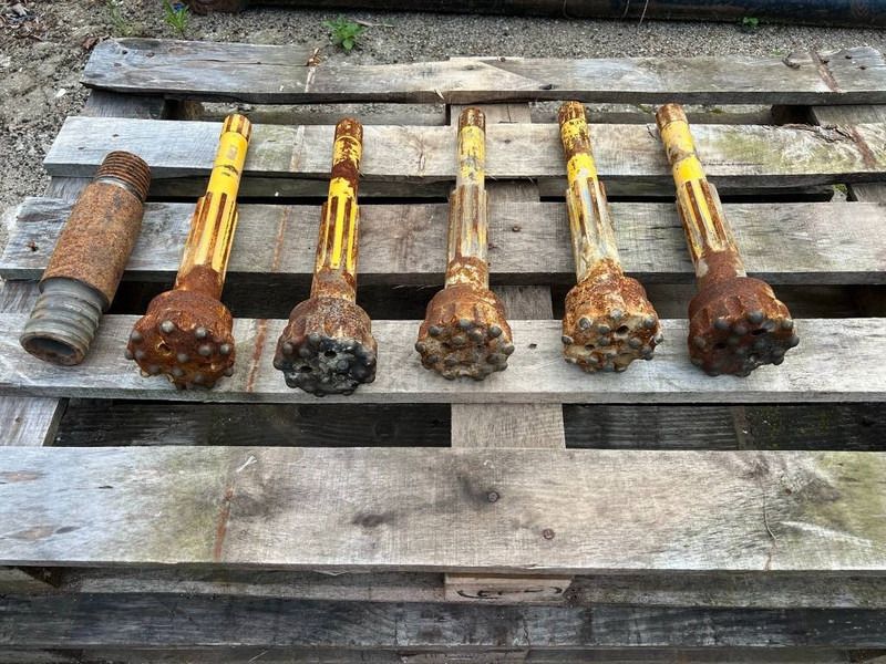 Atlas-Copco Drill bits ROC F9 - Буровая машина: фото 1 Atlas-Copco Drill bits ROC F9 - Буровая машина: фото 1