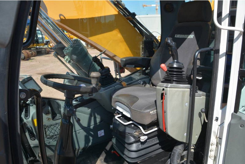 Перегружатель для транспортировки мусора Liebherr LH 22 M: фото 8