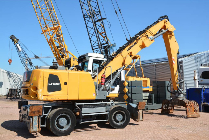 Перегружатель для транспортировки мусора Liebherr LH 22 M: фото 5