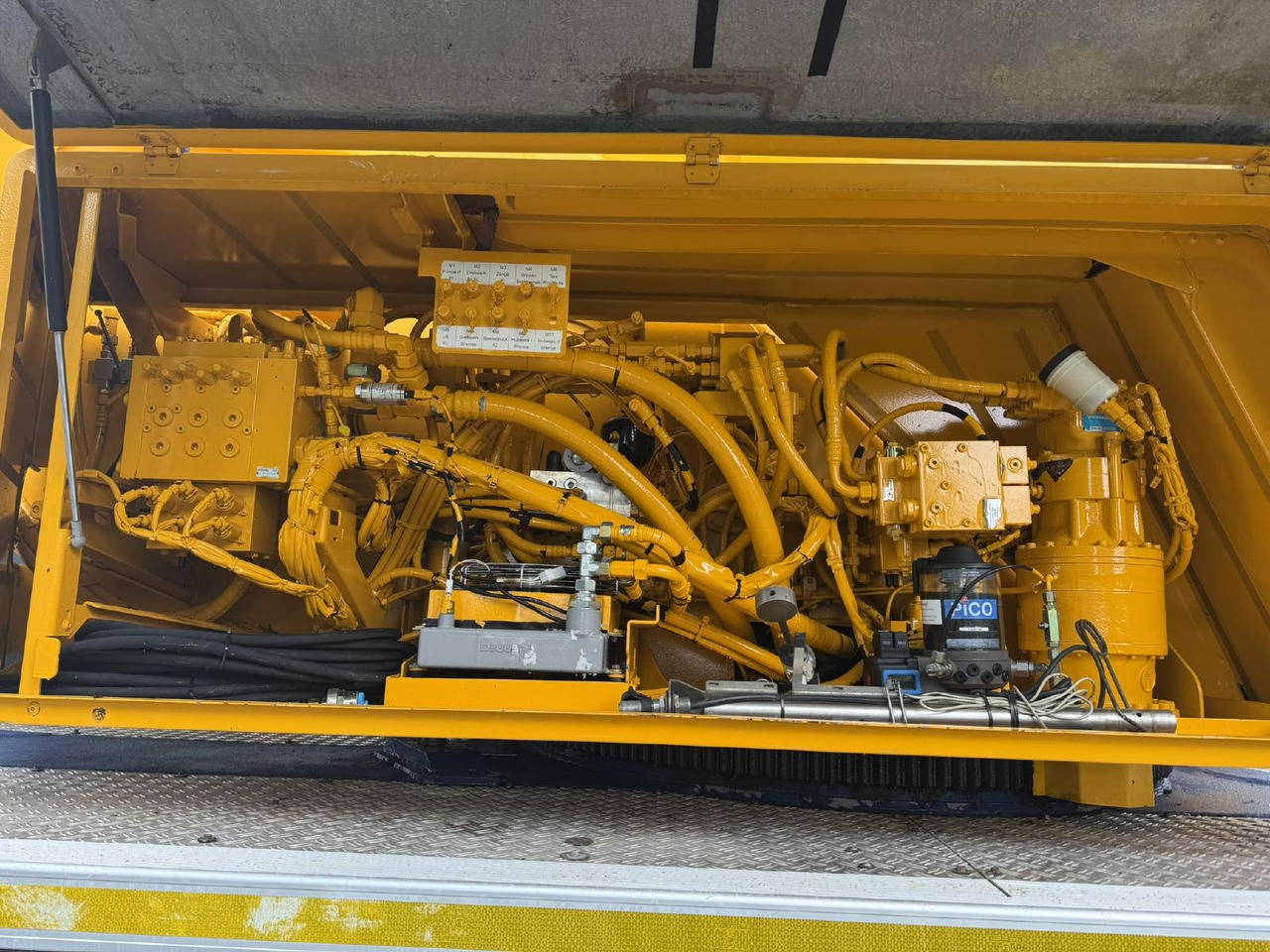 Liebherr LTM 1055-3.1 (05 - 055 855) | 6 x 6 лизинг Liebherr LTM 1055-3.1 (05 - 055 855) | 6 x 6: фото 22