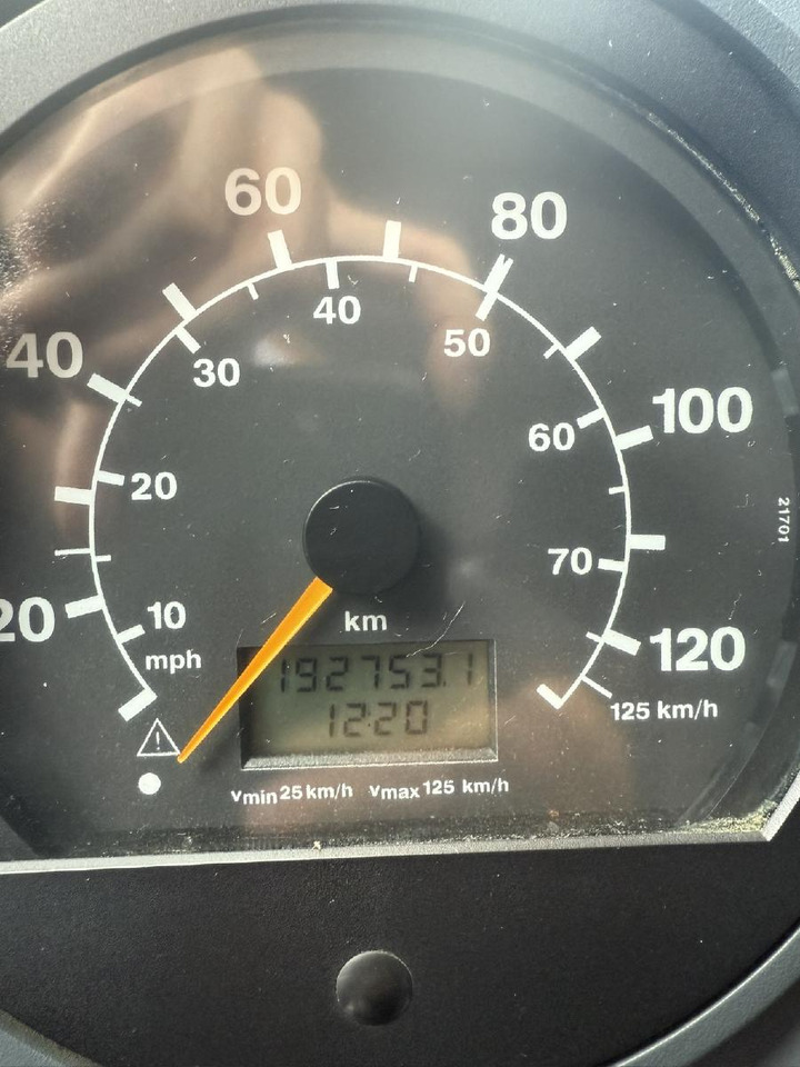 Liebherr LTM 1055-3.1 (05 - 055 855) | 6 x 6 лизинг Liebherr LTM 1055-3.1 (05 - 055 855) | 6 x 6: фото 16