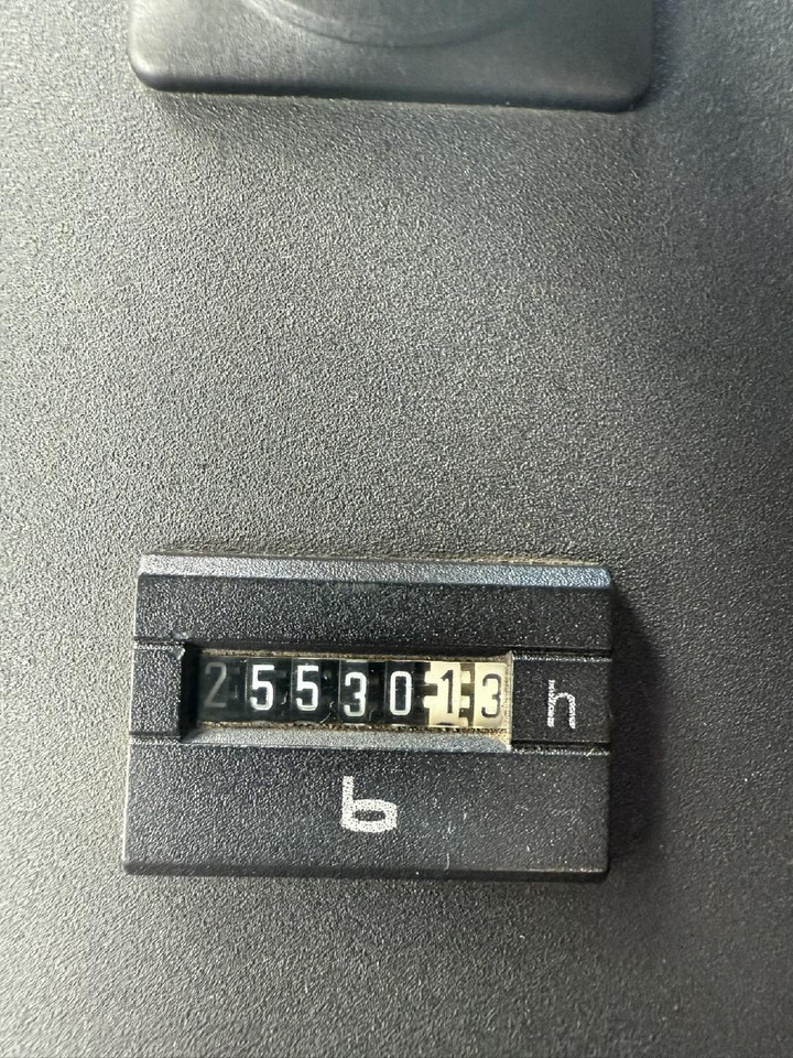 Liebherr LTM 1055-3.1 (05 - 055 855) | 6 x 6 лизинг Liebherr LTM 1055-3.1 (05 - 055 855) | 6 x 6: фото 17