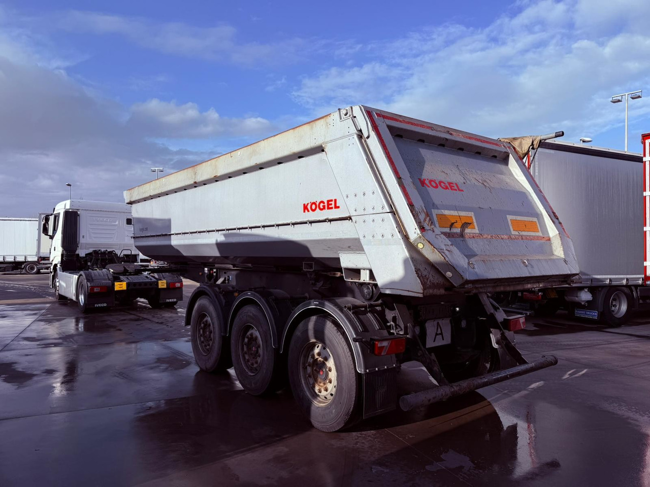 KOGEL SKM24 (Bathtub) - Самосвальный полуприцеп: фото 4 KOGEL SKM24 (Bathtub) - Самосвальный полуприцеп: фото 4