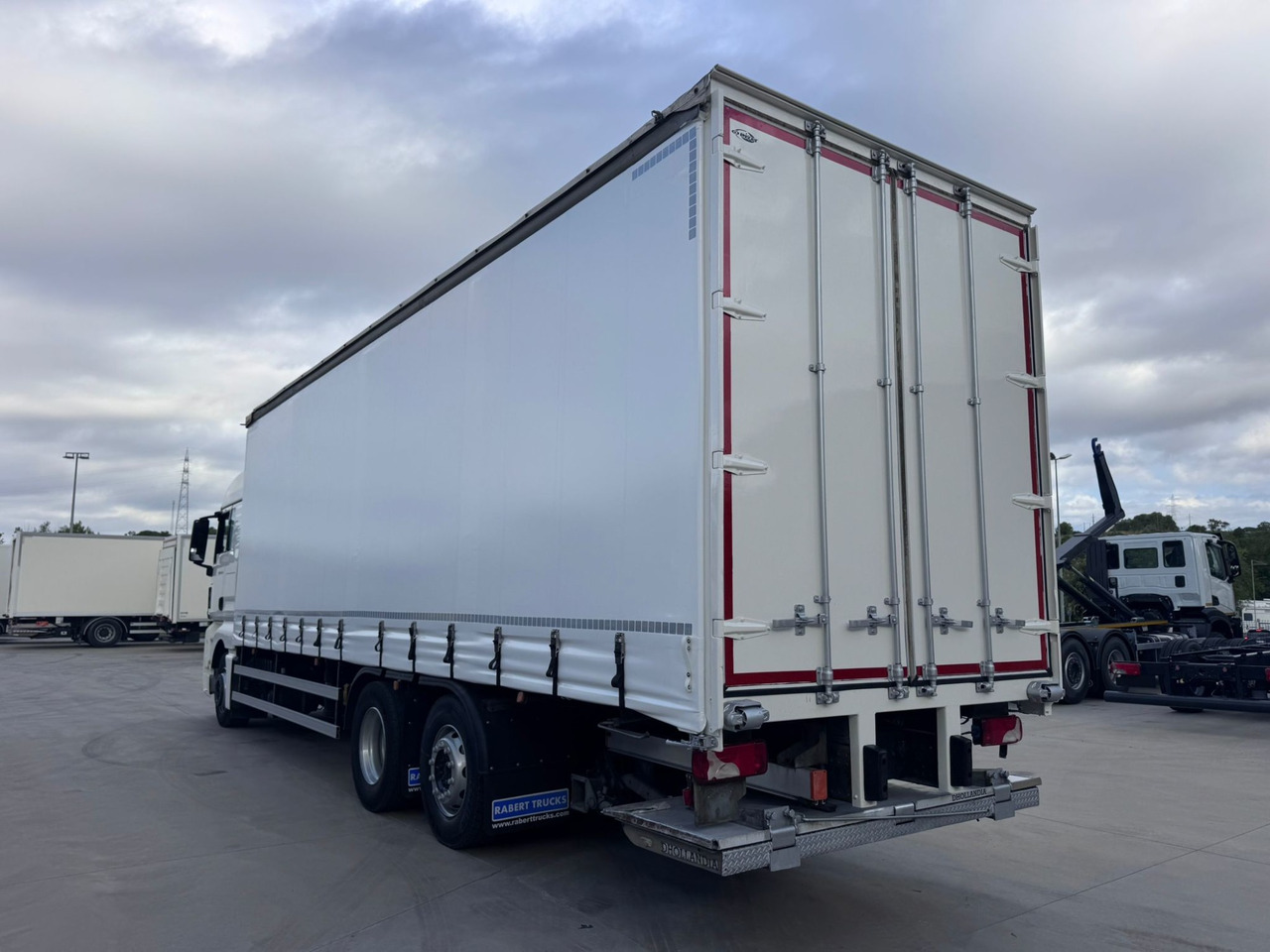 MAN 26.360 L TGX E6 (Tauliner) - Тентованный грузовик: фото 3 MAN 26.360 L TGX E6 (Tauliner) - Тентованный грузовик: фото 3