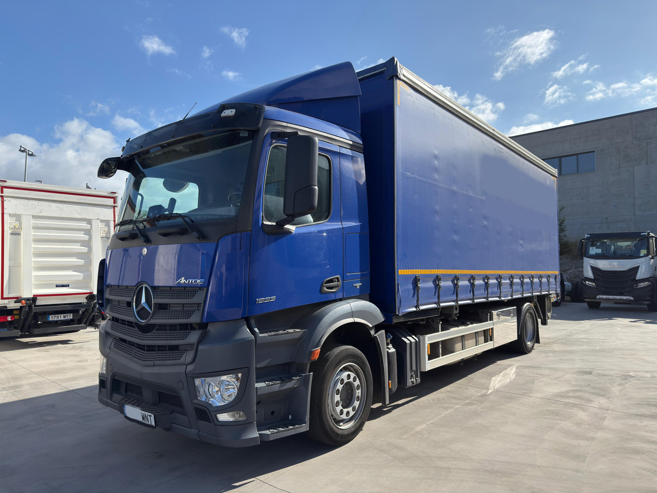 MERCEDES BENZ 18.33 Antos E6 (Self-portable) - Тентованный грузовик: фото 1 MERCEDES BENZ 18.33 Antos E6 (Self-portable) - Тентованный грузовик: фото 1
