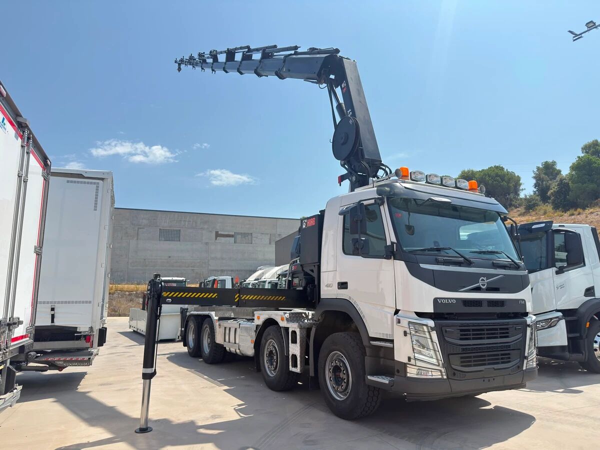 VOLVO FM410 - Крюковой мультилифт, Автоманипулятор: фото 2 VOLVO FM410 - Крюковой мультилифт, Автоманипулятор: фото 2