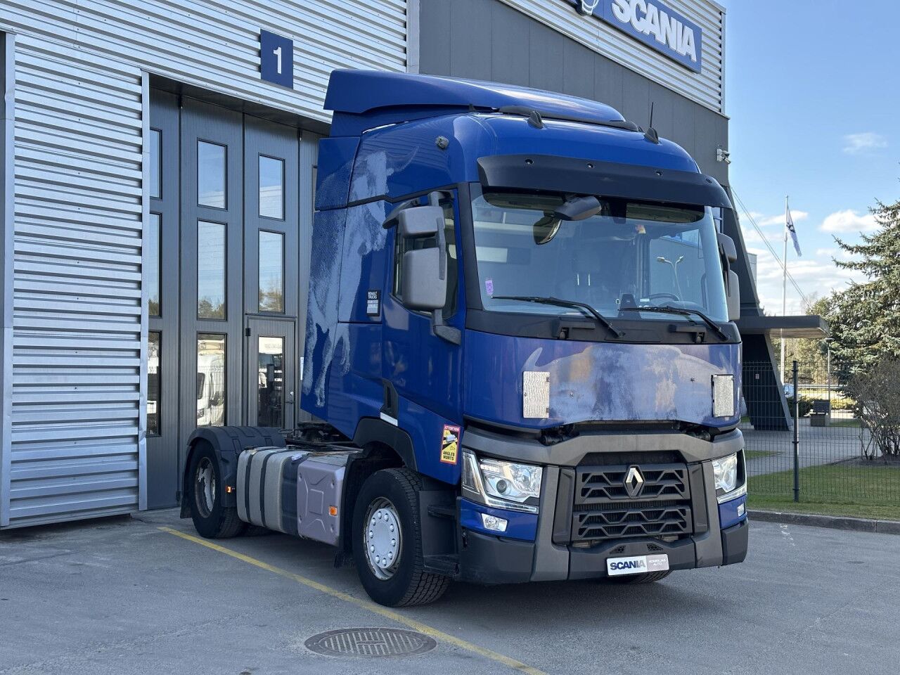 RENAULT T - Тягач: фото 1 RENAULT T - Тягач: фото 1