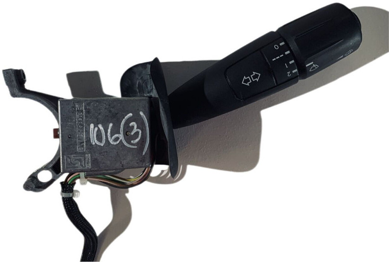 DAF 106 - Подрулевой переключатель: фото 1 DAF 106 - Подрулевой переключатель: фото 1