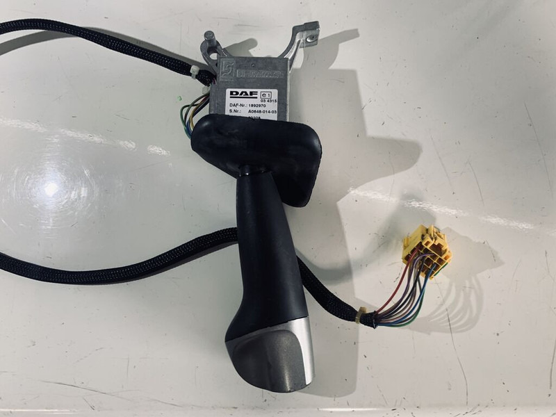 DAF 65 - Подрулевой переключатель: фото 5 DAF 65 - Подрулевой переключатель: фото 5