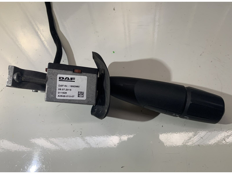 DAF - Подрулевой переключатель: фото 2 DAF - Подрулевой переключатель: фото 2