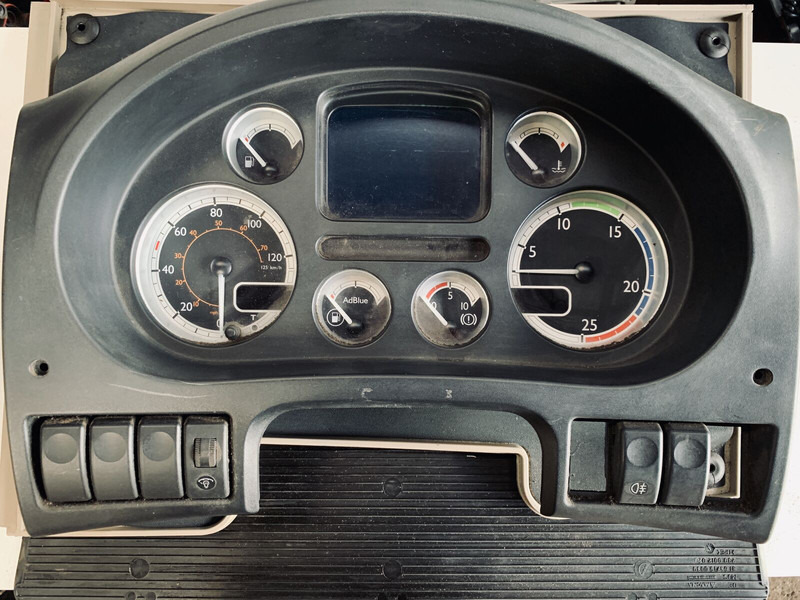 DAF Siemens VDO - Приборная панель: фото 1 DAF Siemens VDO - Приборная панель: фото 1