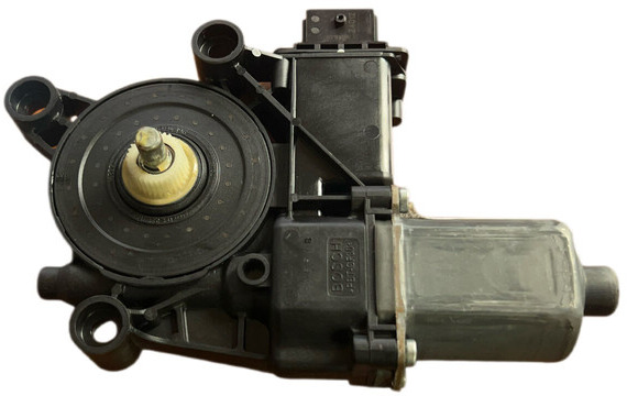 Iveco S-WAY - Щетка стеклоочистителя: фото 2 Iveco S-WAY - Щетка стеклоочистителя: фото 2