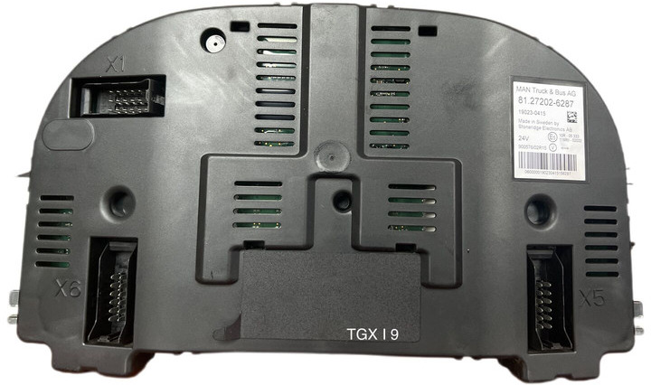 MAN - Приборная панель: фото 2 MAN - Приборная панель: фото 2