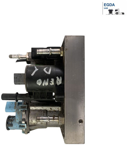 Renault - Блок управления: фото 1 Renault - Блок управления: фото 1