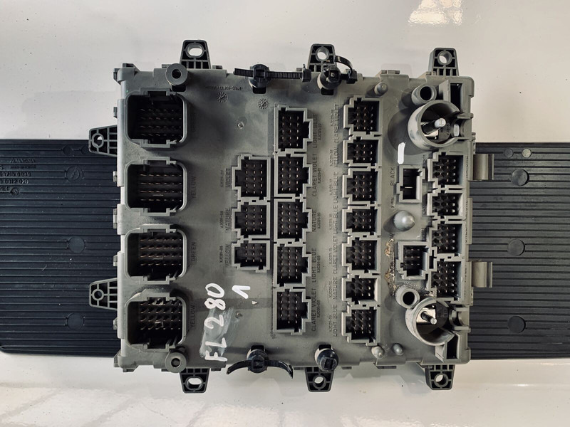 Volvo FL 280 - Электрическая система: фото 2 Volvo FL 280 - Электрическая система: фото 2