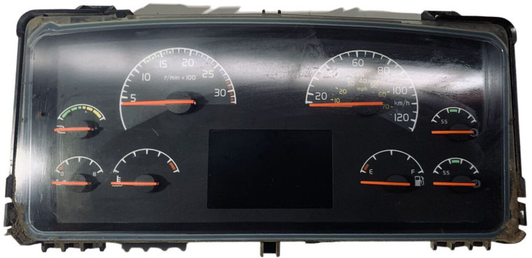 Volvo FL 280 - Приборная панель: фото 1 Volvo FL 280 - Приборная панель: фото 1