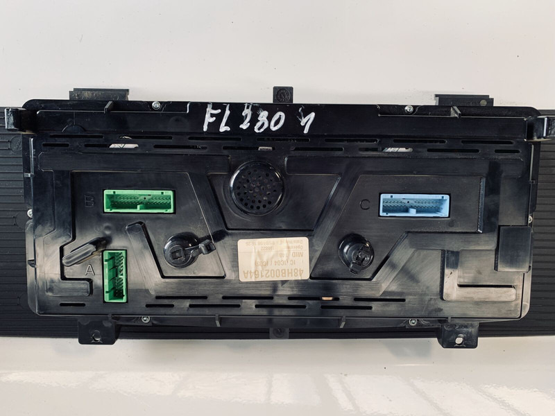 Volvo FL 280 - Приборная панель: фото 2 Volvo FL 280 - Приборная панель: фото 2