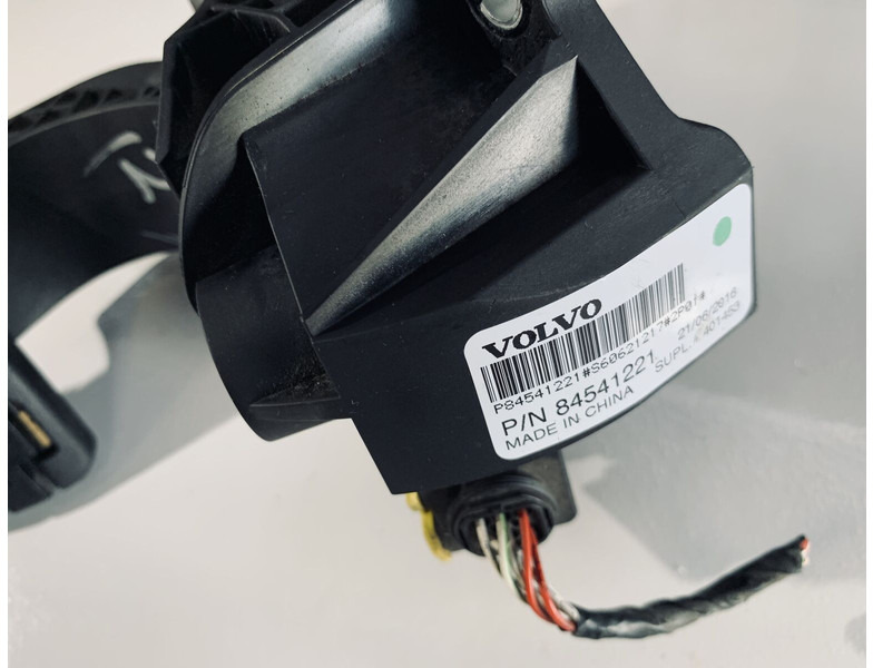 Volvo FM - Педаль: фото 2 Volvo FM - Педаль: фото 2