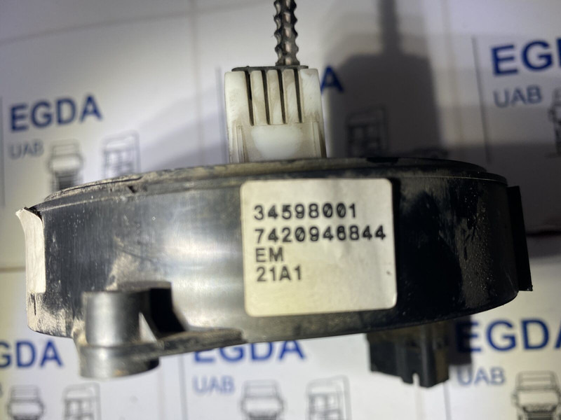 Volvo - Электрическая система: фото 2 Volvo - Электрическая система: фото 2