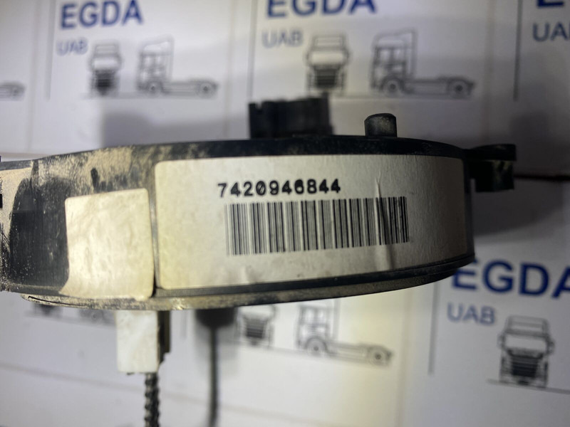 Volvo - Электрическая система: фото 3 Volvo - Электрическая система: фото 3