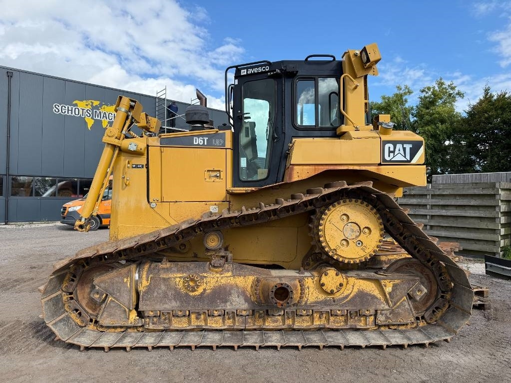 CAT D 6 T LGP - Бульдозер: фото 1 CAT D 6 T LGP - Бульдозер: фото 1