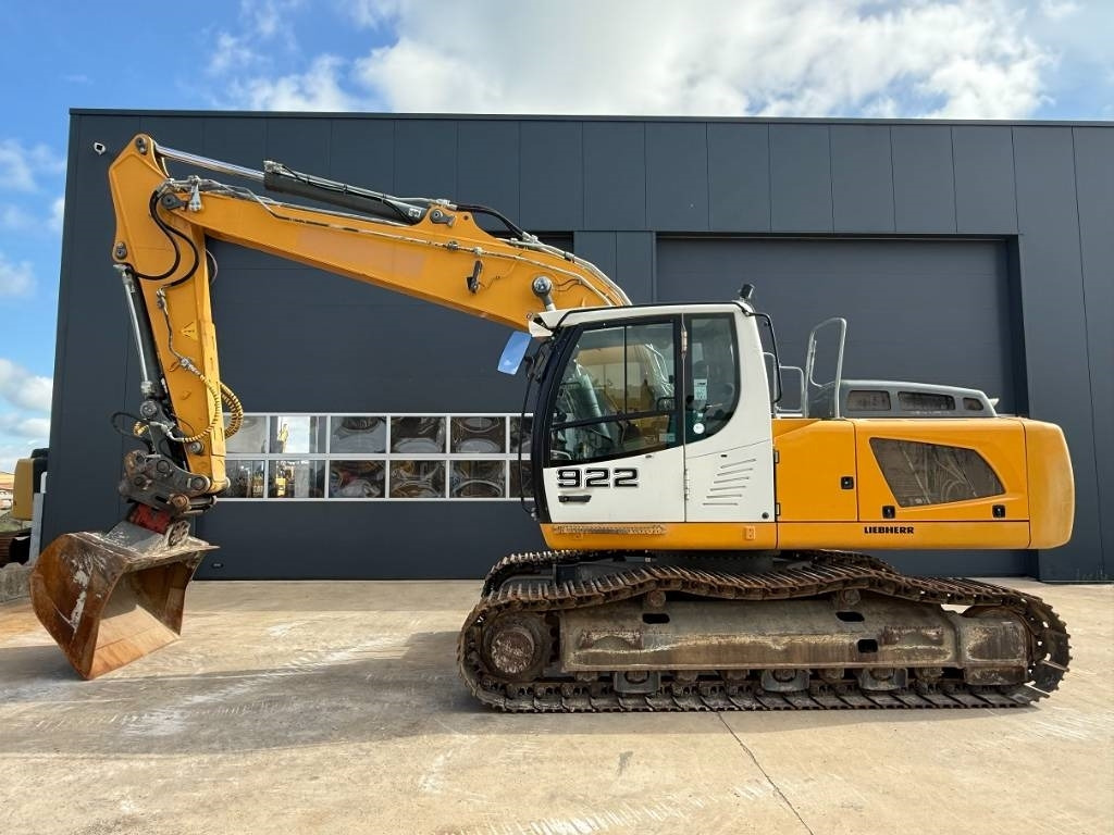 Liebherr R922 LC - Гусеничный экскаватор: фото 1 Liebherr R922 LC - Гусеничный экскаватор: фото 1