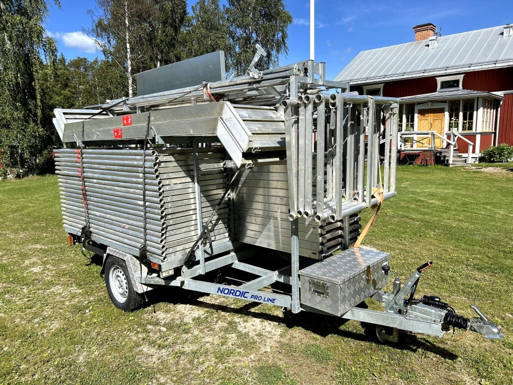 ALTRAD 2 x 9 meter + Trailer - Строительное оборудование: фото 2 ALTRAD 2 x 9 meter + Trailer - Строительное оборудование: фото 2
