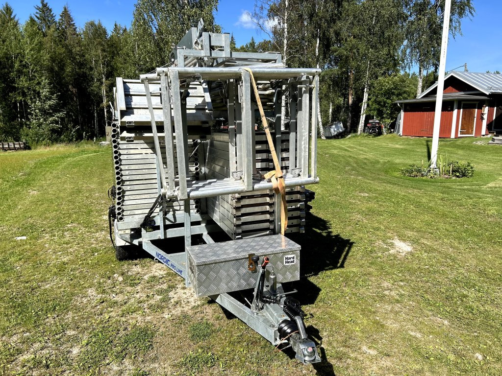 ALTRAD 2 x 9 meter + Trailer - Строительное оборудование: фото 3 ALTRAD 2 x 9 meter + Trailer - Строительное оборудование: фото 3