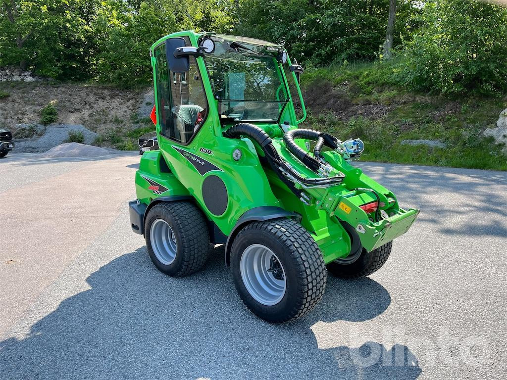 Avant 650i 4X4 med antislip - Мини-погрузчик с бортовым поворотом: фото 3 Avant 650i 4X4 med antislip - Мини-погрузчик с бортовым поворотом: фото 3