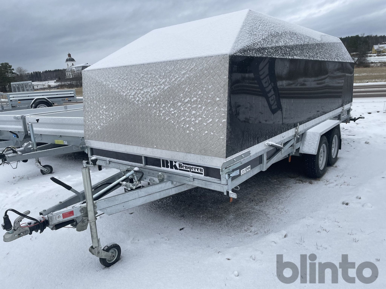BK HENGEREN med hydraulisk tipp - Прицеп-фургон: фото 1 BK HENGEREN med hydraulisk tipp - Прицеп-фургон: фото 1