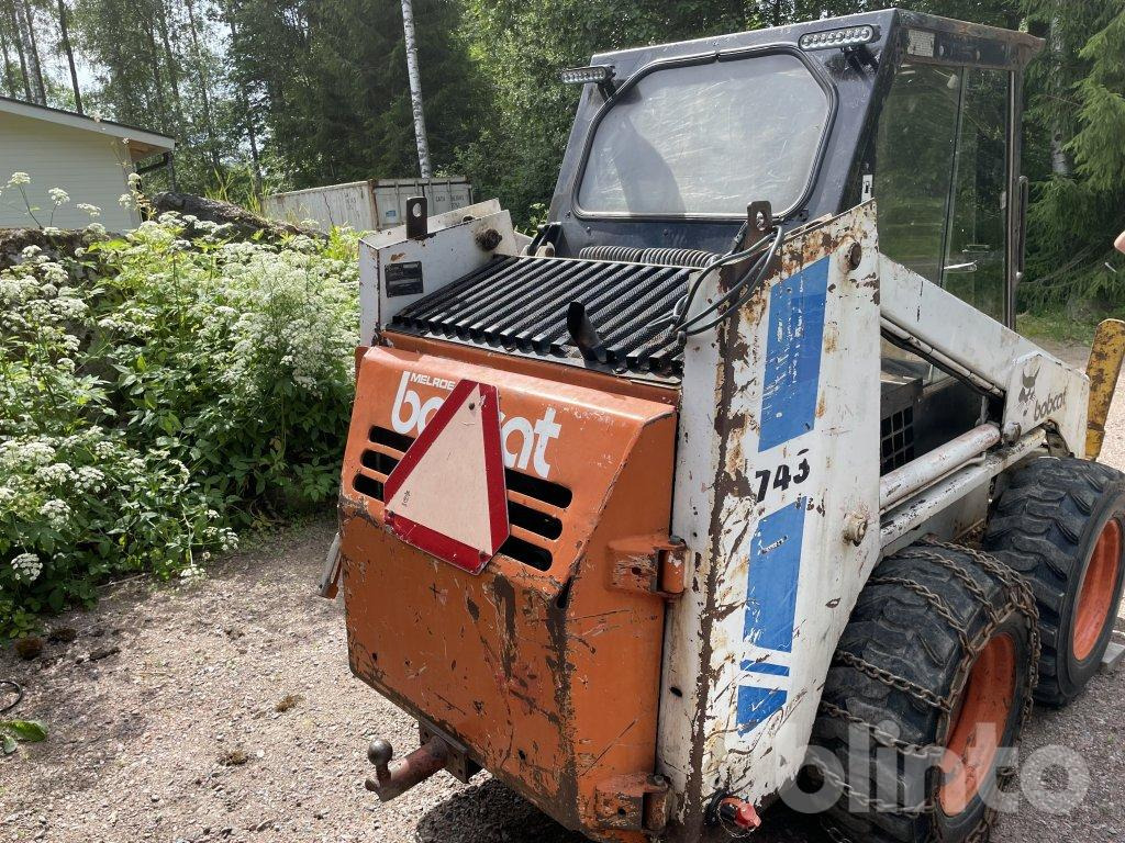 Bob-Cat 743 fullutrustad - Мини-погрузчик с бортовым поворотом: фото 4 Bob-Cat 743 fullutrustad - Мини-погрузчик с бортовым поворотом: фото 4