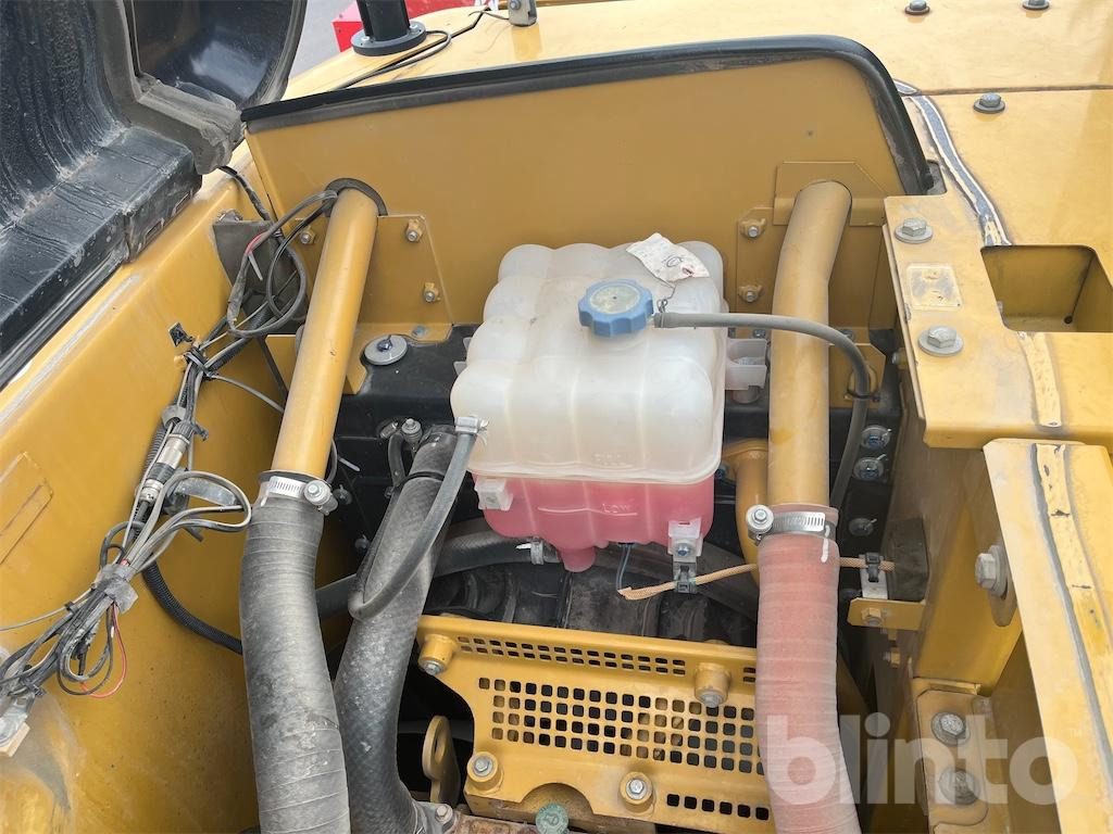 Гусеничный экскаватор CAT 312EL: фото 40