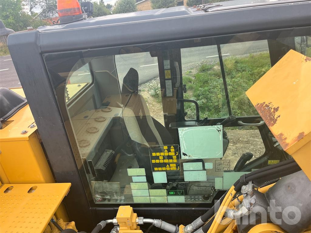 Гусеничный экскаватор CAT 312EL: фото 27