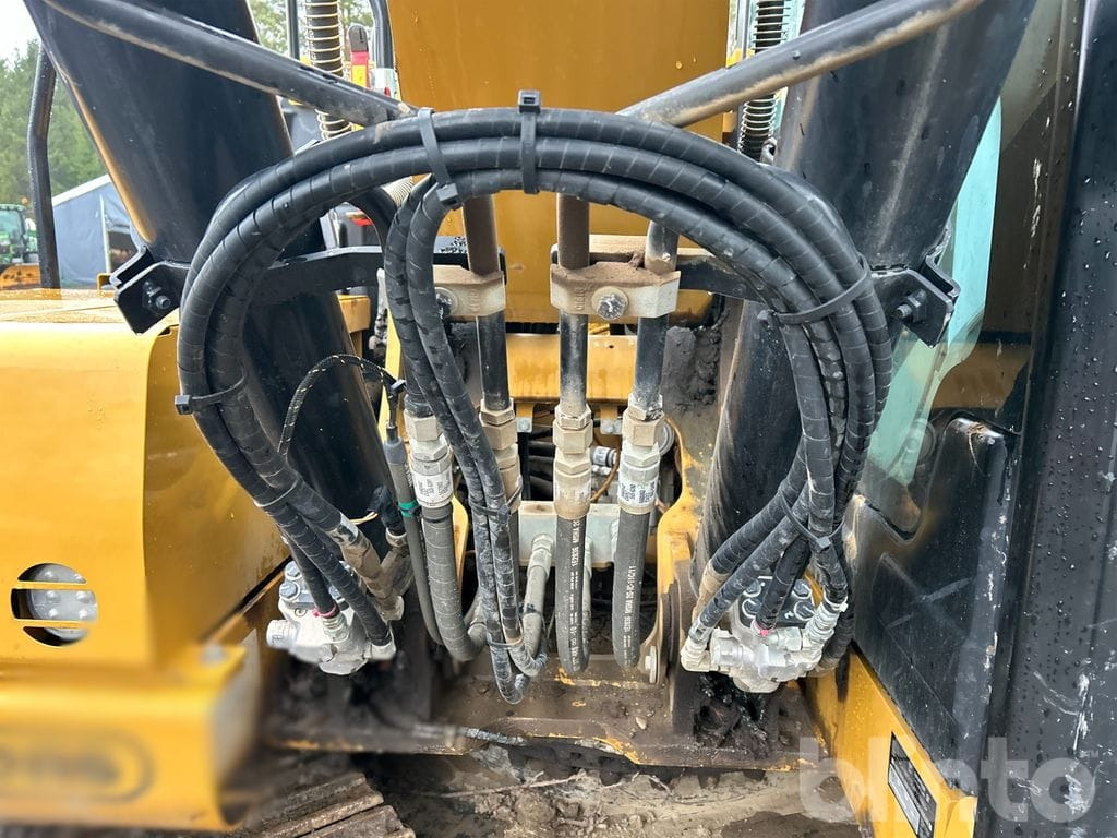 Гусеничный экскаватор CAT 313 NG: фото 10 Гусеничный экскаватор CAT 313 NG: фото 10