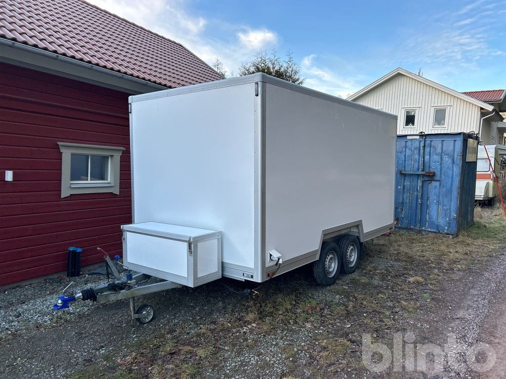 CO SLÄPET 2000 CARGO med bodel - Прицеп-фургон: фото 1 CO SLÄPET 2000 CARGO med bodel - Прицеп-фургон: фото 1