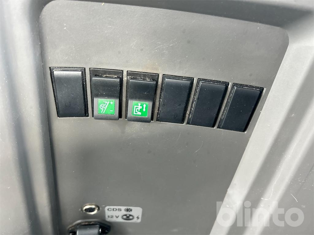 Кормоуборочный комбайн Claas Jaguar 950: фото 36