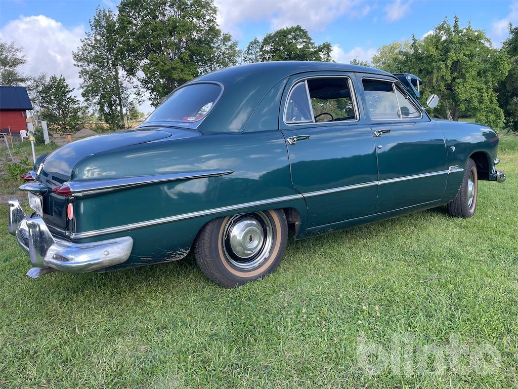 FORD V-8 CUSTOM DE LUXE - Легковой автомобиль: фото 5 FORD V-8 CUSTOM DE LUXE - Легковой автомобиль: фото 5