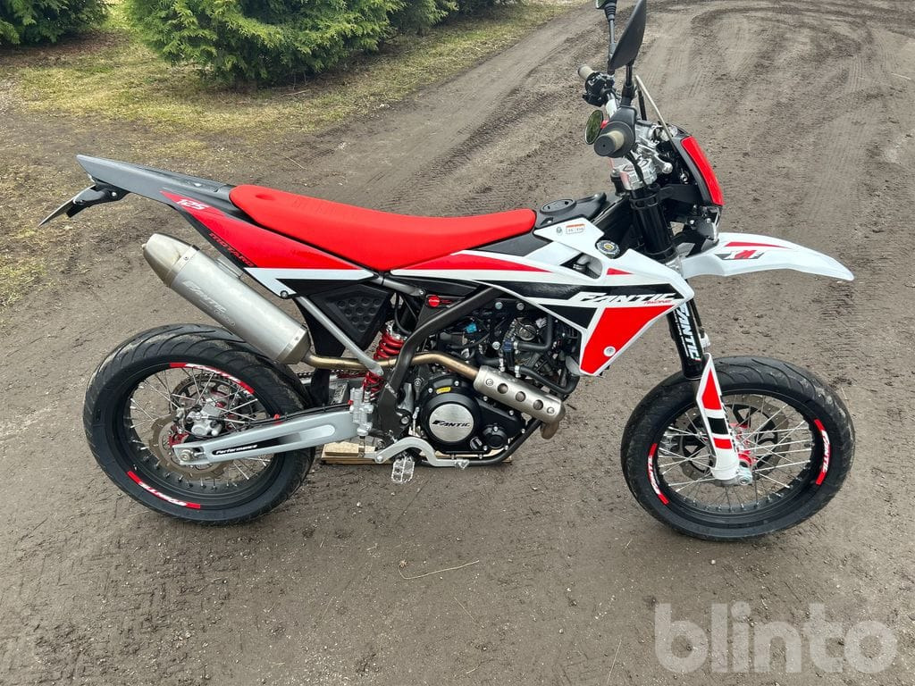 Fantic Racing 125-4T - Мотоцикл: фото 4 Fantic Racing 125-4T - Мотоцикл: фото 4