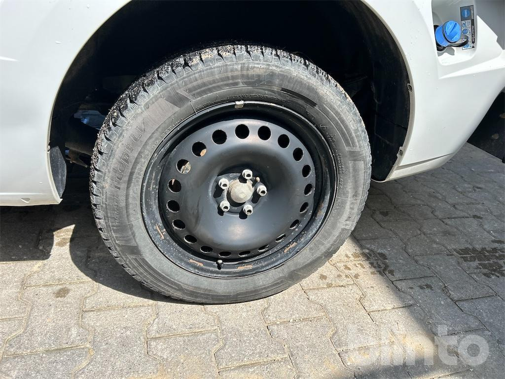 Малотоннажный бортовой грузовик Fiat Doblo Work Up (2022): фото 21 Малотоннажный бортовой грузовик Fiat Doblo Work Up (2022): фото 21