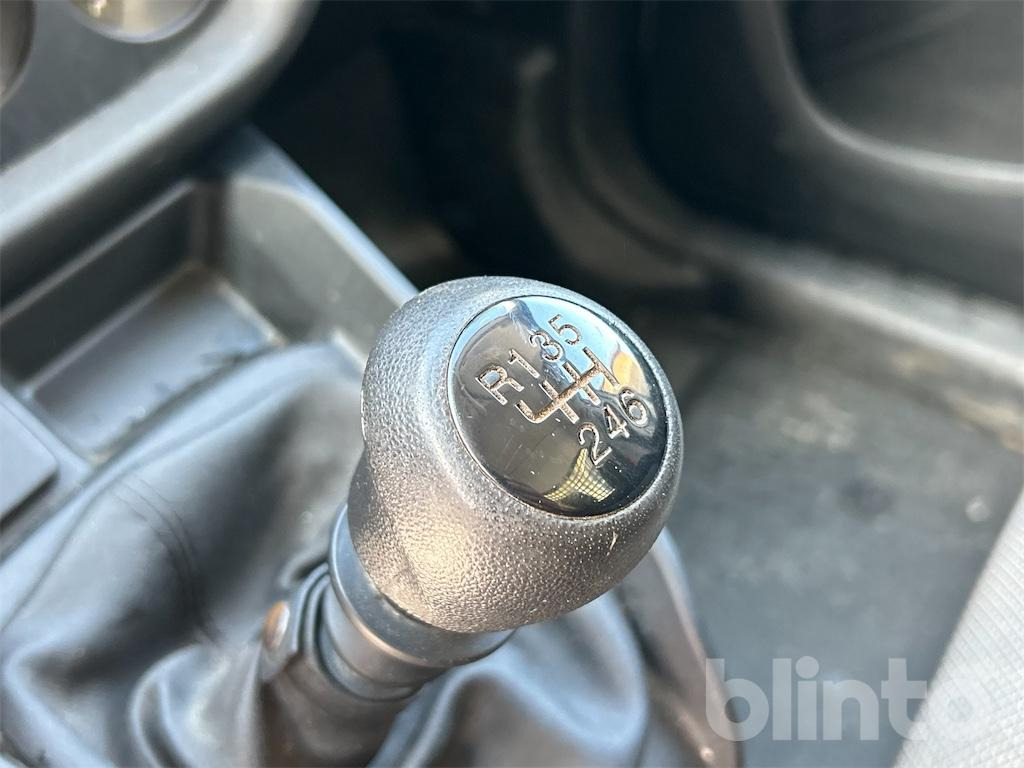 Малотоннажный бортовой грузовик Fiat Doblo Work Up (2022): фото 32 Малотоннажный бортовой грузовик Fiat Doblo Work Up (2022): фото 32