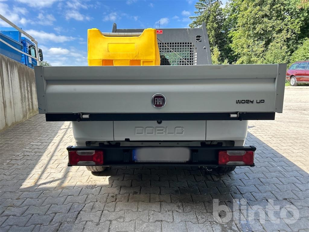 Малотоннажный бортовой грузовик Fiat Doblo Work Up (2022): фото 17 Малотоннажный бортовой грузовик Fiat Doblo Work Up (2022): фото 17