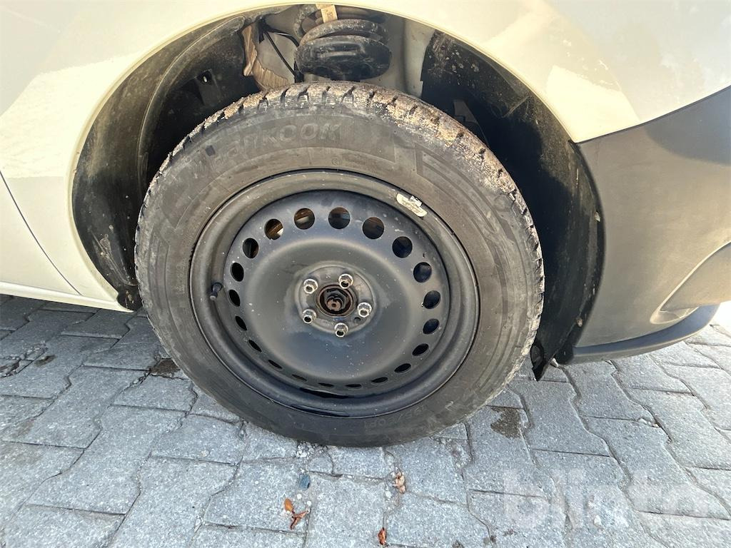 Малотоннажный бортовой грузовик Fiat Doblo Work Up (2022): фото 50 Малотоннажный бортовой грузовик Fiat Doblo Work Up (2022): фото 50