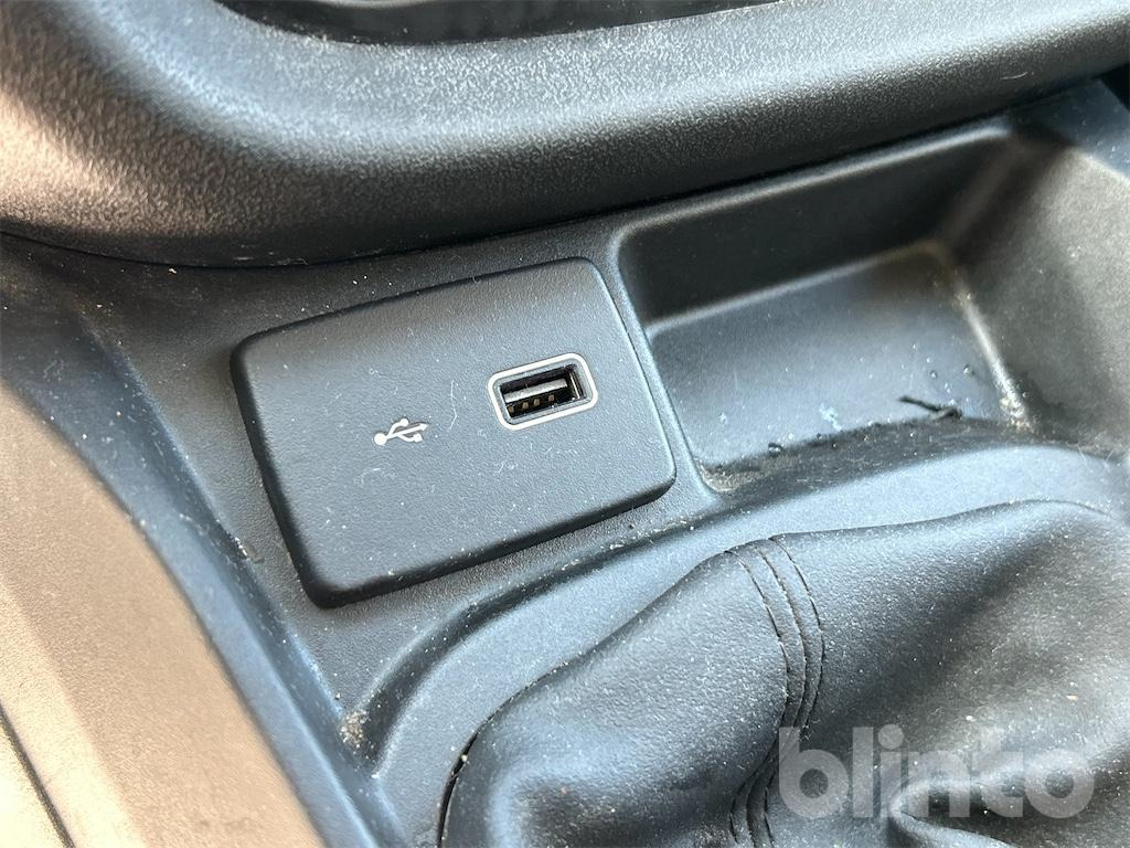 Малотоннажный бортовой грузовик Fiat Doblo Work Up (2022): фото 33 Малотоннажный бортовой грузовик Fiat Doblo Work Up (2022): фото 33