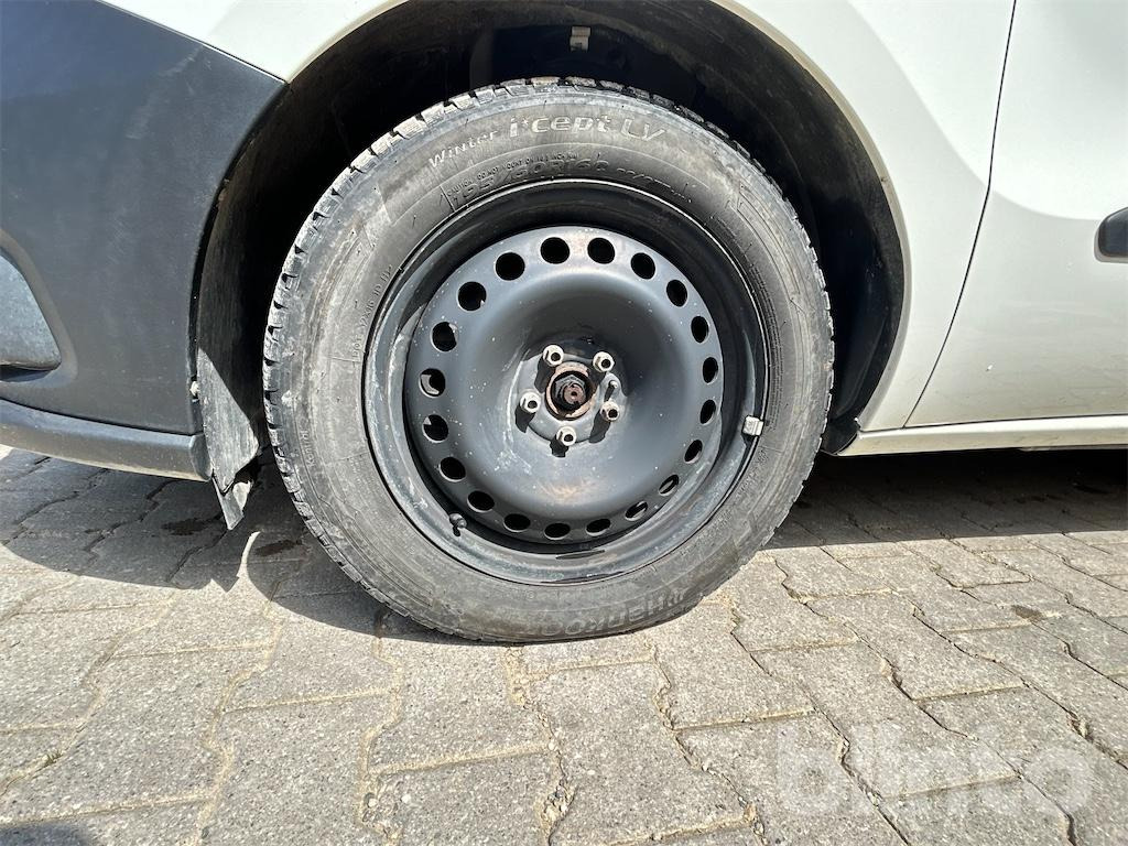 Малотоннажный бортовой грузовик Fiat Doblo Work Up (2022): фото 42 Малотоннажный бортовой грузовик Fiat Doblo Work Up (2022): фото 42