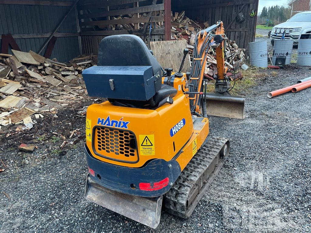 Hanix H08B - Мини-экскаватор: фото 2 Hanix H08B - Мини-экскаватор: фото 2