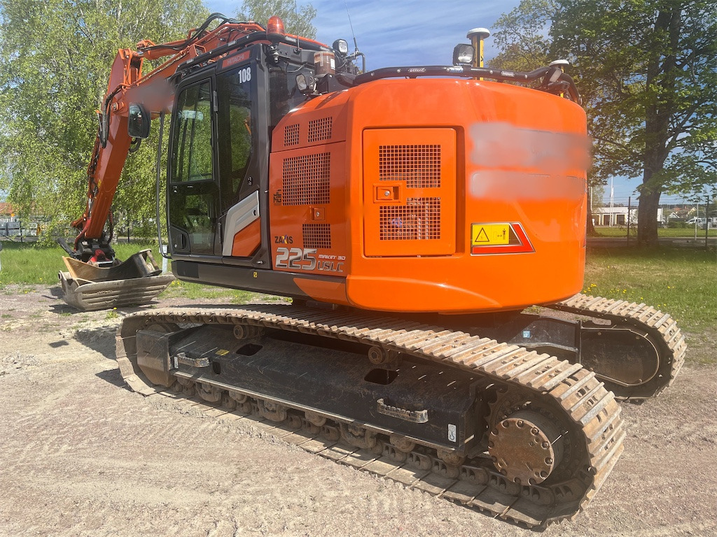 Гусеничный экскаватор Hitachi ZX225USLC-7: фото 10