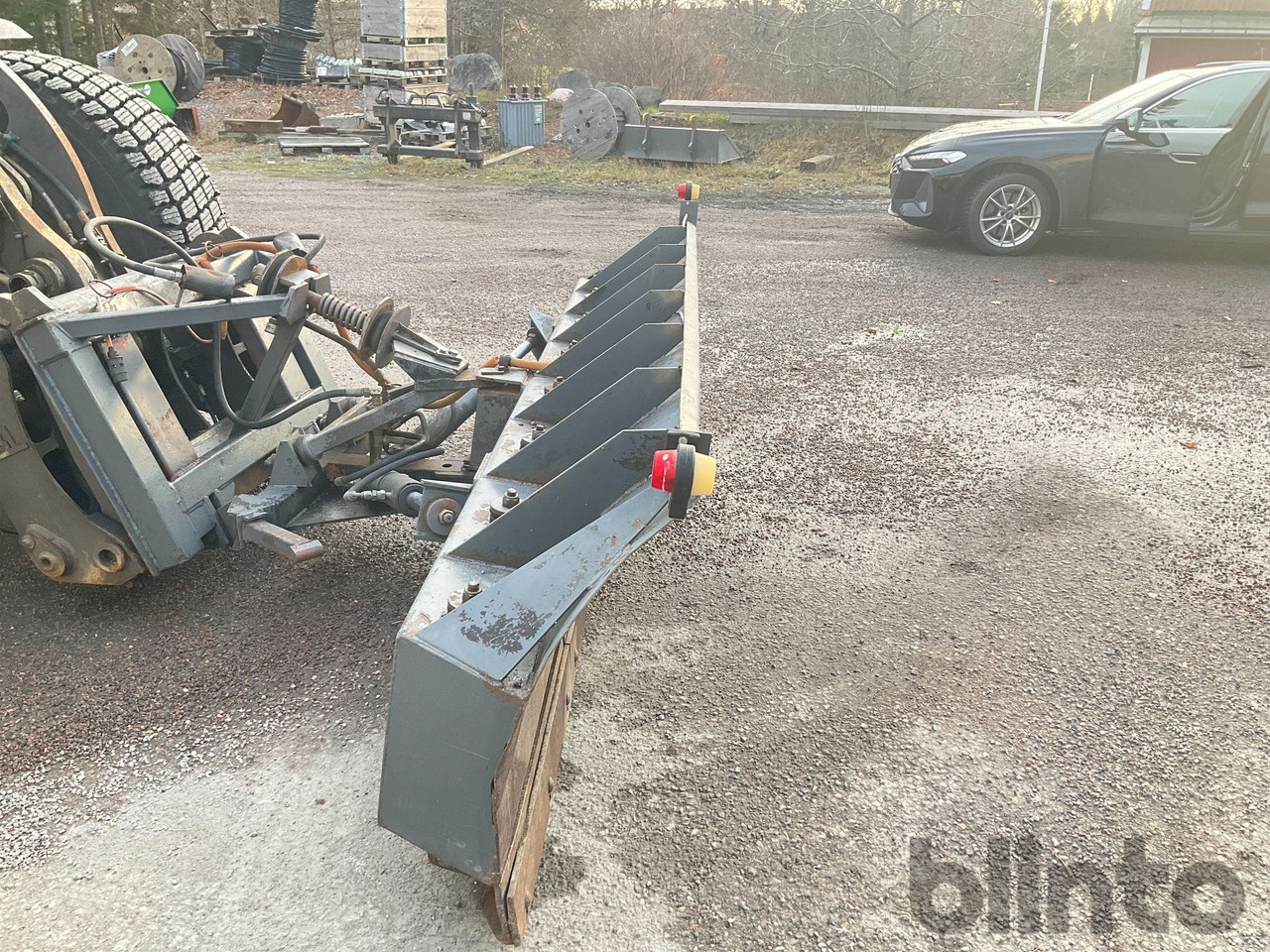 Holms 320 - Отвал для снега: фото 2 Holms 320 - Отвал для снега: фото 2