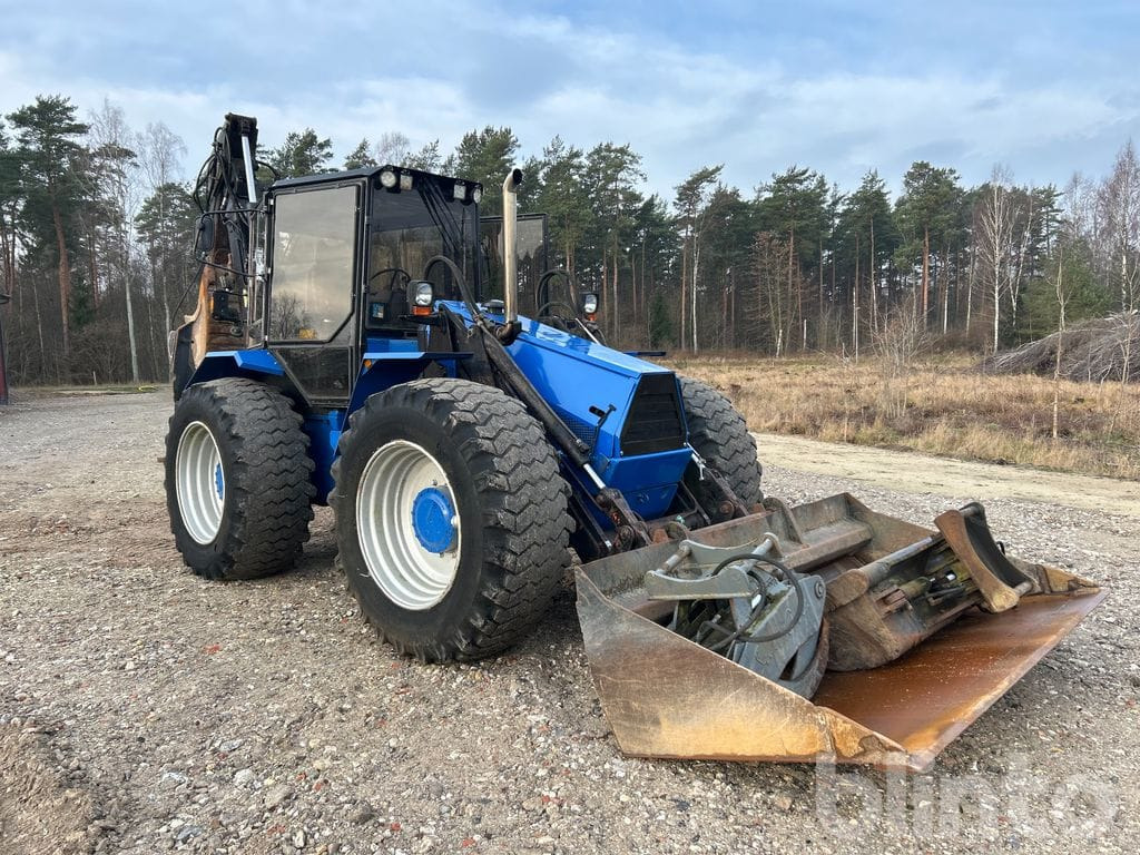 Huddig 960 - 4 redskap - Экскаватор-погрузчик: фото 3 Huddig 960 - 4 redskap - Экскаватор-погрузчик: фото 3