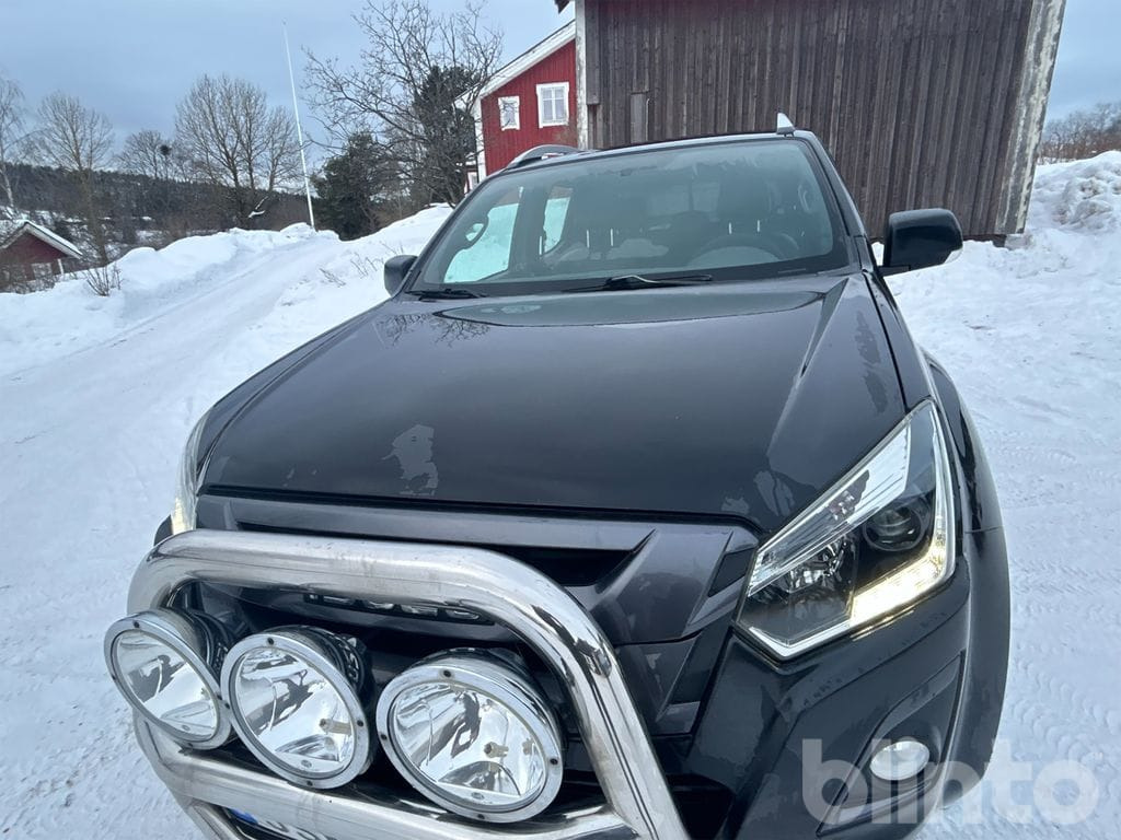 Пикап ISUZU D Max: фото 13 Пикап ISUZU D Max: фото 13